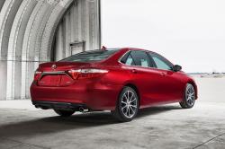 2015 Toyota Camry Sedan E exterior #6
