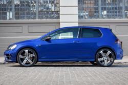 2015 Volkswagen Golf R 4d exterior #2