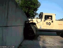 No One Believed That Hummer H1 Can Climb Walls Until This Video Popped Up