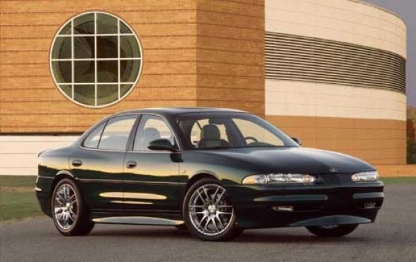 2002 OLDSMOBILE INTRIGUE